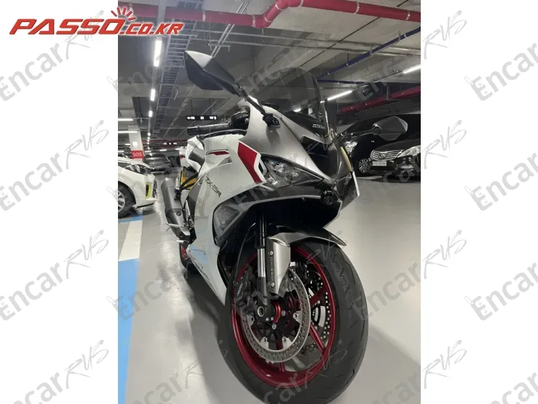 KAWASAKI ZX 6 R - фото 5