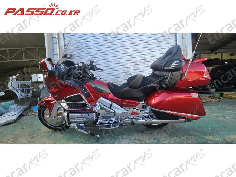HONDA GOLDWING 1800 - фото 1