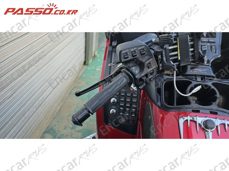 HONDA GOLDWING 1800 - фото 3