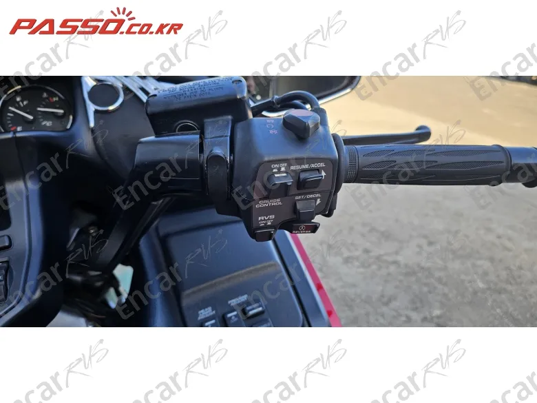 HONDA GOLDWING 1800 - фото 4