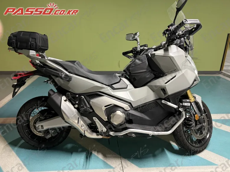 HONDA X ADV - фото 0