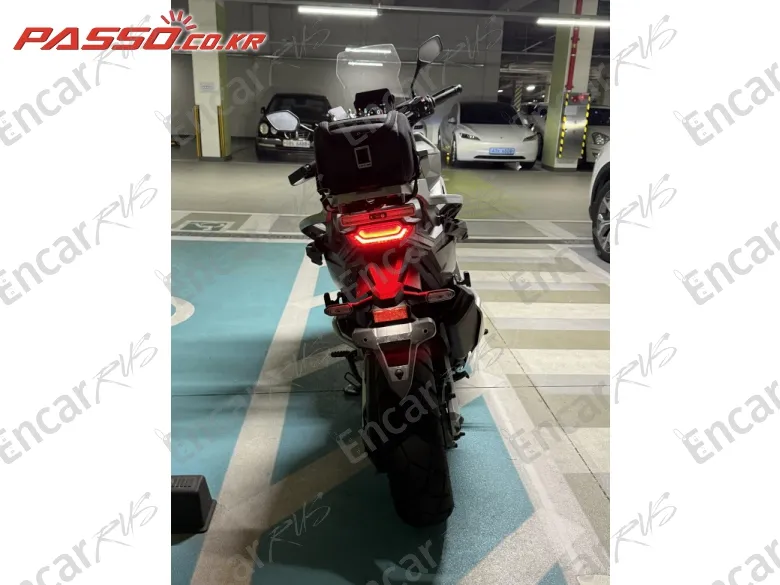 HONDA X ADV - фото 2