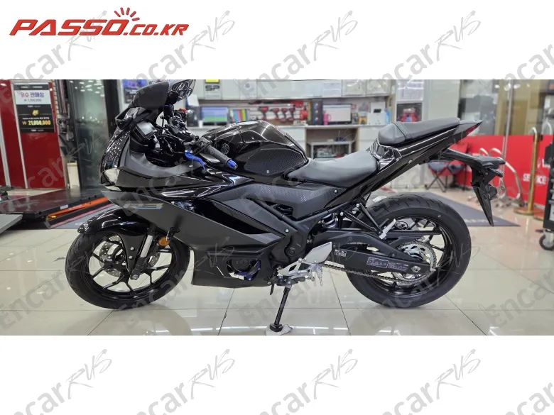 YAMAHA YZF R3 - фото 1