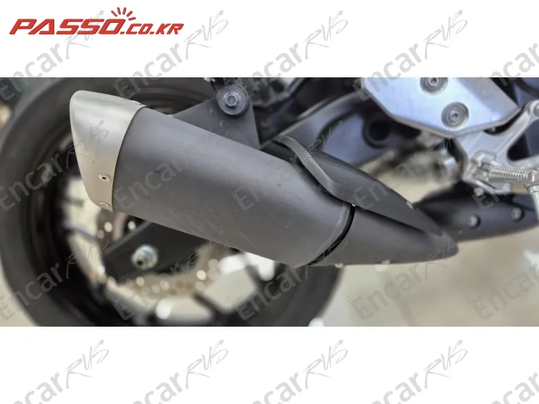 YAMAHA YZF R3 - фото 6