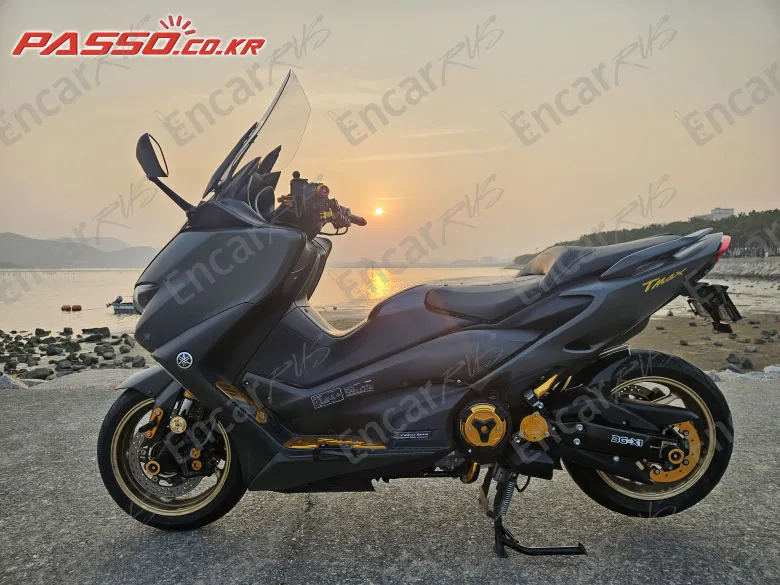 YAMAHA T MAX 560 - фото 1