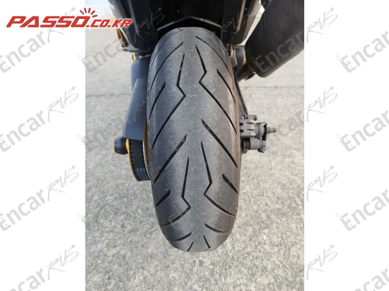 YAMAHA T MAX 560 - фото 5
