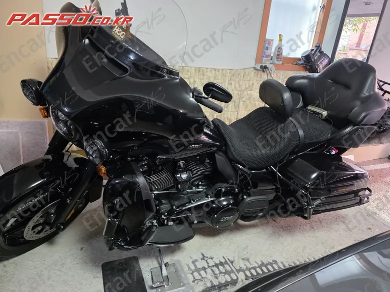 Harley-Davidson Flhtk Electra Glide Ultra Limited - фото 0