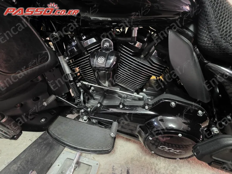 Harley-Davidson Flhtk Electra Glide Ultra Limited - фото 4