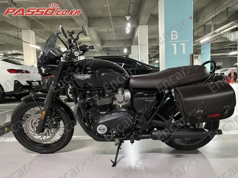 Triumph Bonneville T120 Black - фото 1
