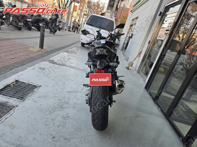 KAWASAKI Z 900 SE ABS - фото 2