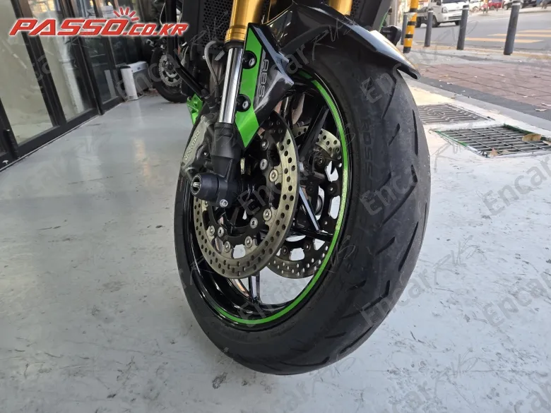 KAWASAKI Z 900 SE ABS - фото 5
