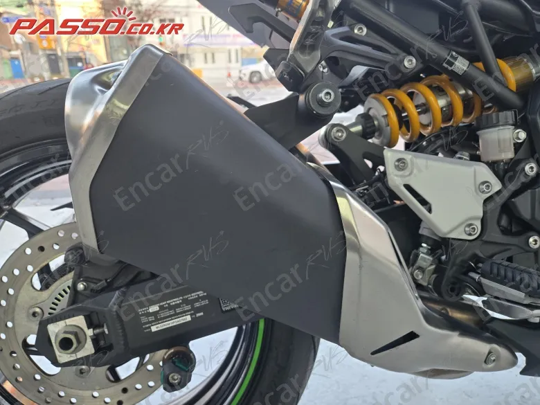 KAWASAKI Z 900 SE ABS - фото 6