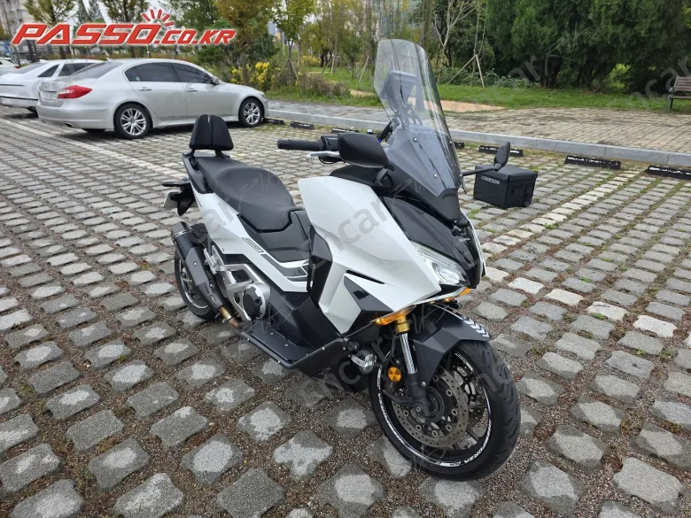 HONDA FORZA 750 - фото 3