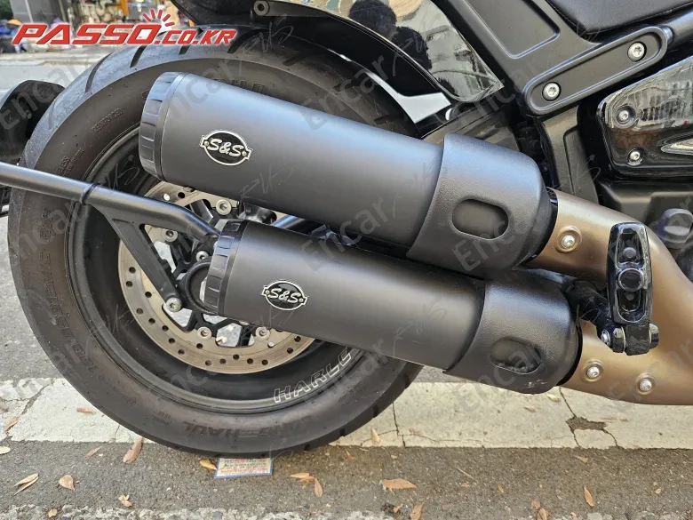 HARLEY-DAVIDSON FAT BOB 107 - фото 6