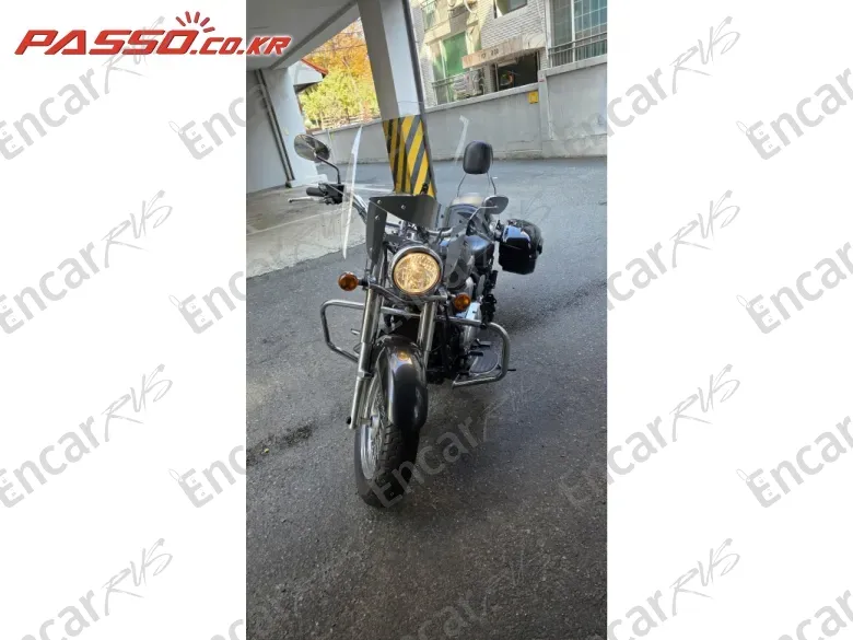 Kawasaki Vulcan 900 Classic - фото 6
