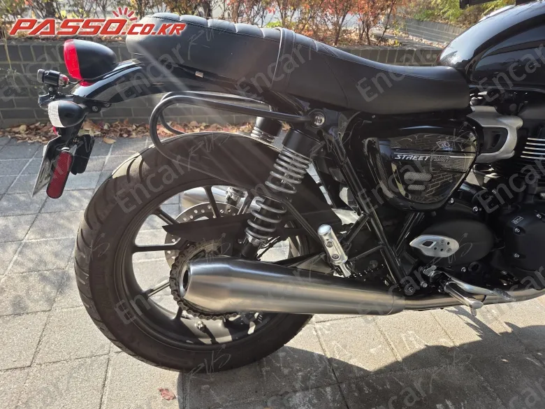 Triumph Street Twin - фото 6