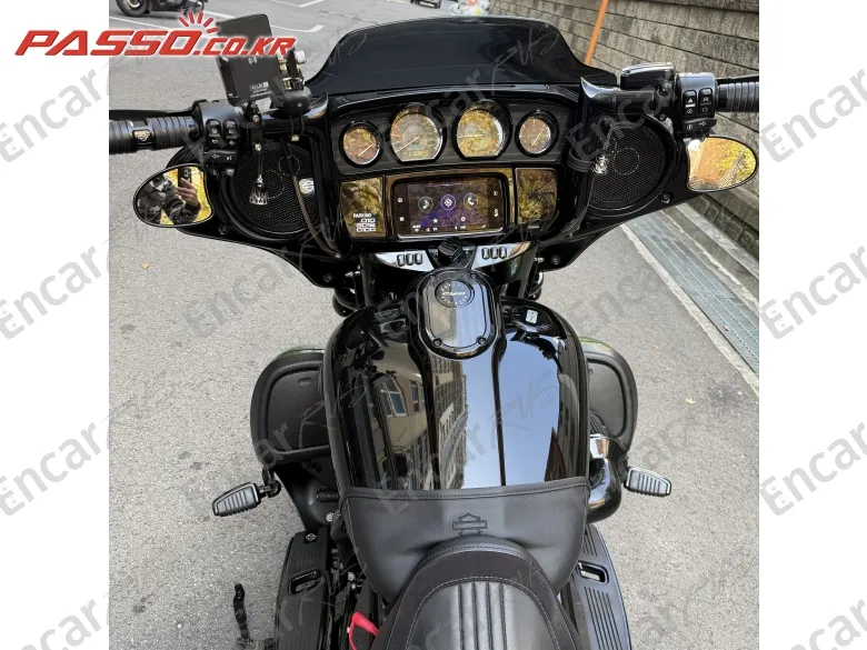 HARLEY-DAVIDSON FLHXSE - фото 3