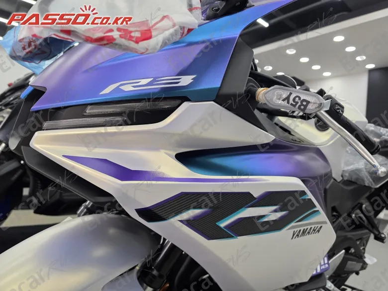 YAMAHA YZF R3 - фото 4