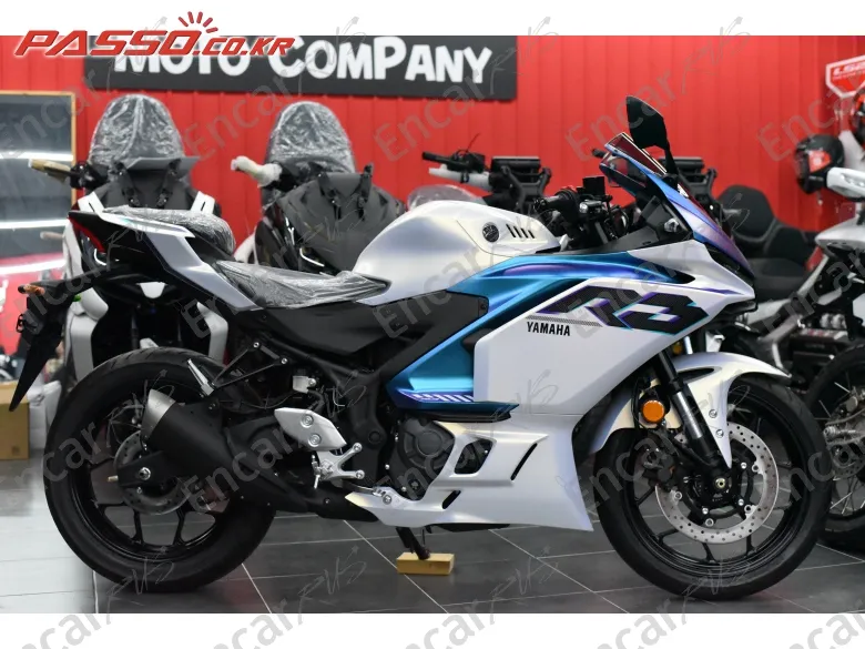 YAMAHA YZF R3 - фото 0