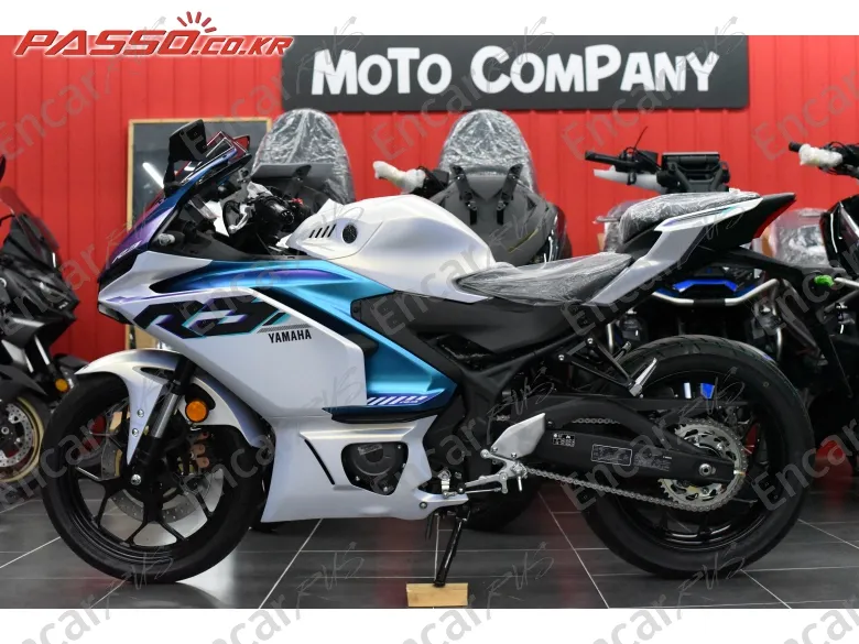 YAMAHA YZF R3 - фото 1