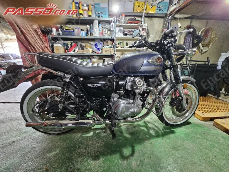 KAWASAKI W 800 - фото 0