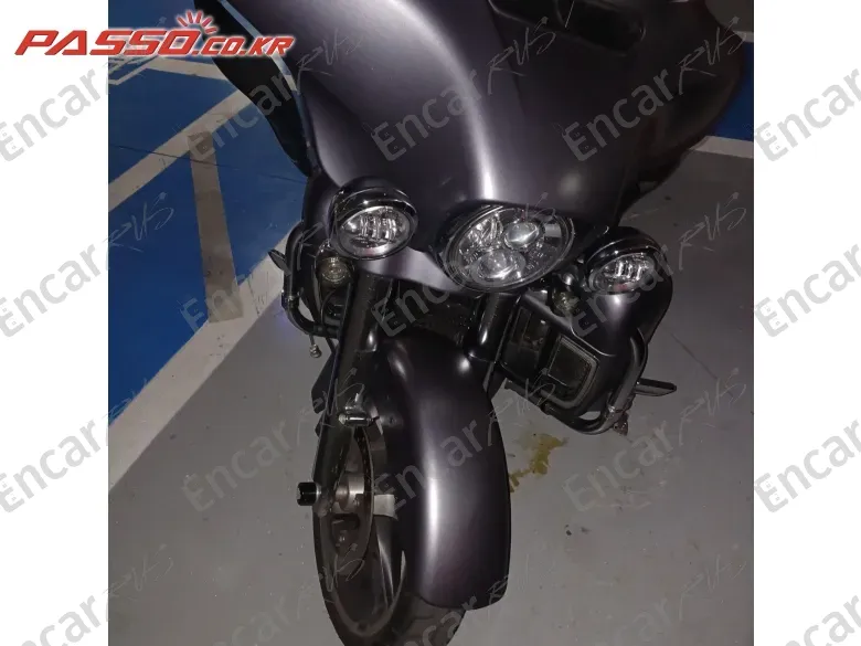 HARLEY-DAVIDSON FLHX - фото 4