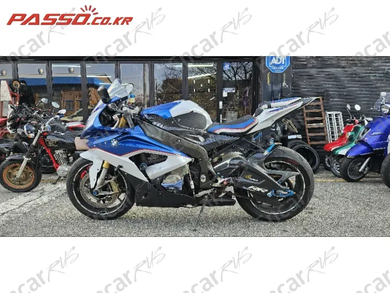 BMW S 1000 RR - фото 1