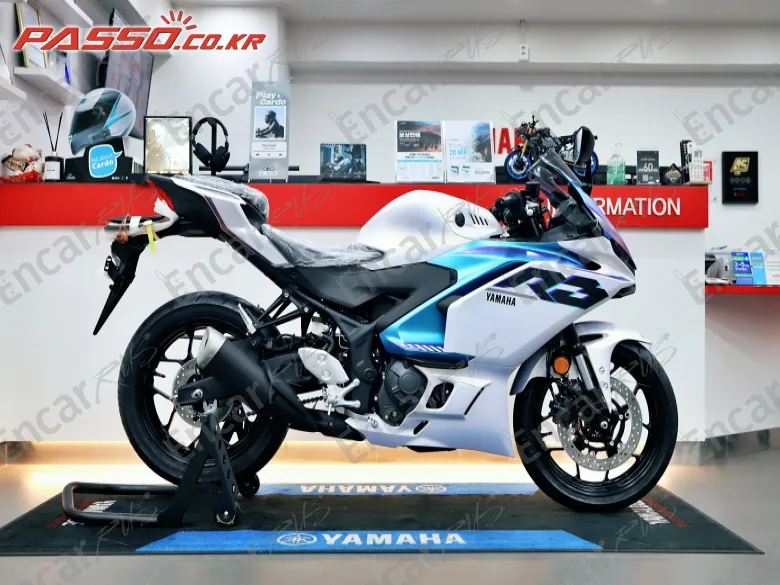 YAMAHA YZF R3 - фото 0