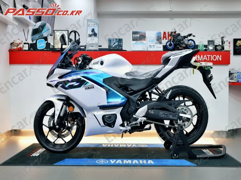 YAMAHA YZF R3 - фото 1
