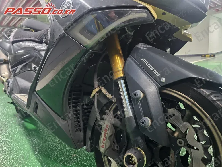YAMAHA T MAX 530 - фото 5