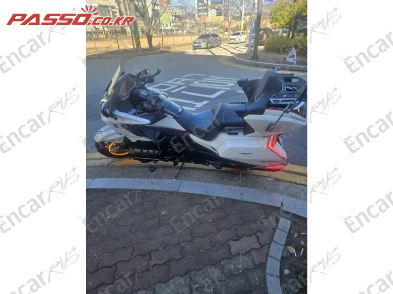 HONDA GOLDWING TOUR DCT AIRBAG - фото 1