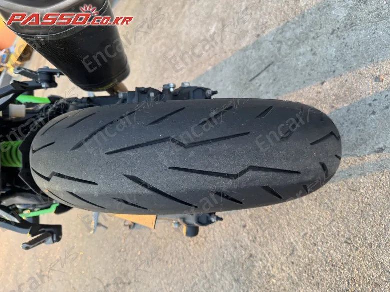 KAWASAKI NINJA ZX 4 RR - фото 4