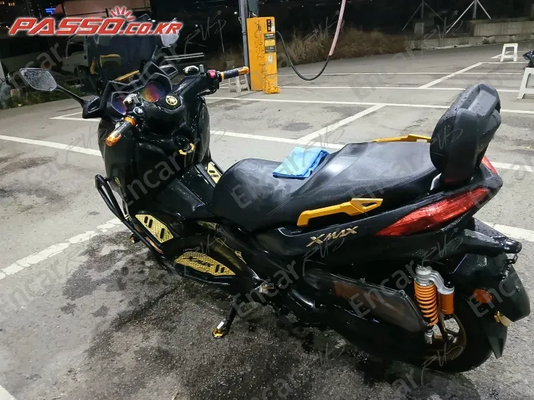 YAMAHA X MAX 300 ABS - фото 4