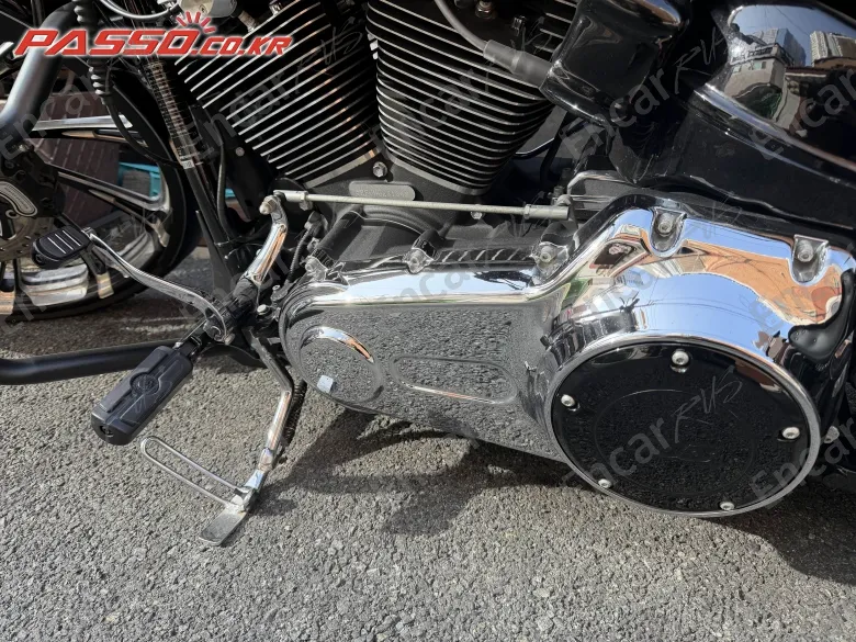 HARLEY-DAVIDSON BREAKOUT - фото 4