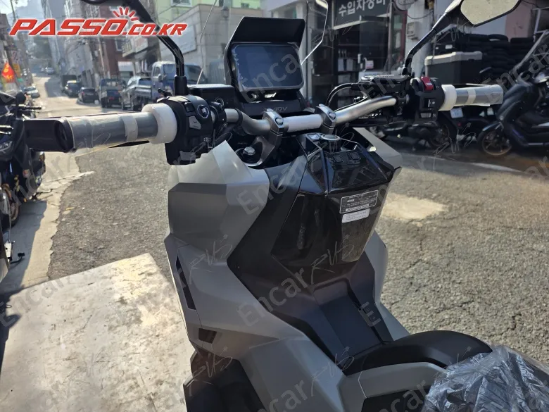 HONDA X ADV - фото 3