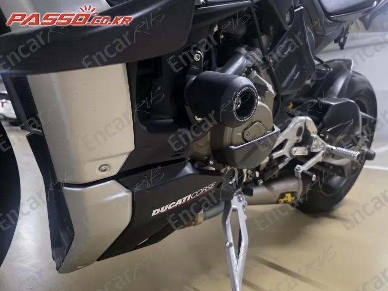 DUCATI STREETFIGHTER V4 SP - фото 4