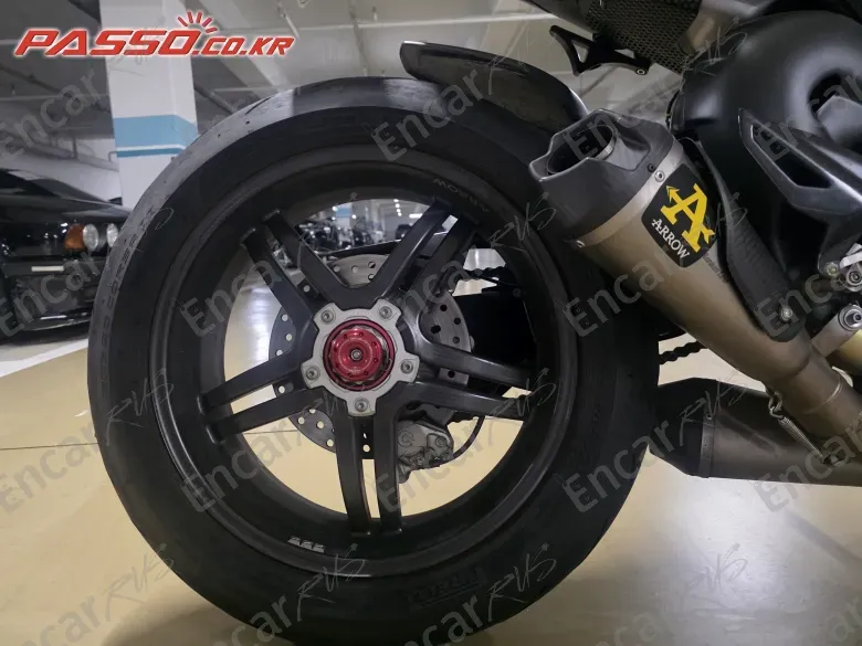 DUCATI STREETFIGHTER V4 SP - фото 6
