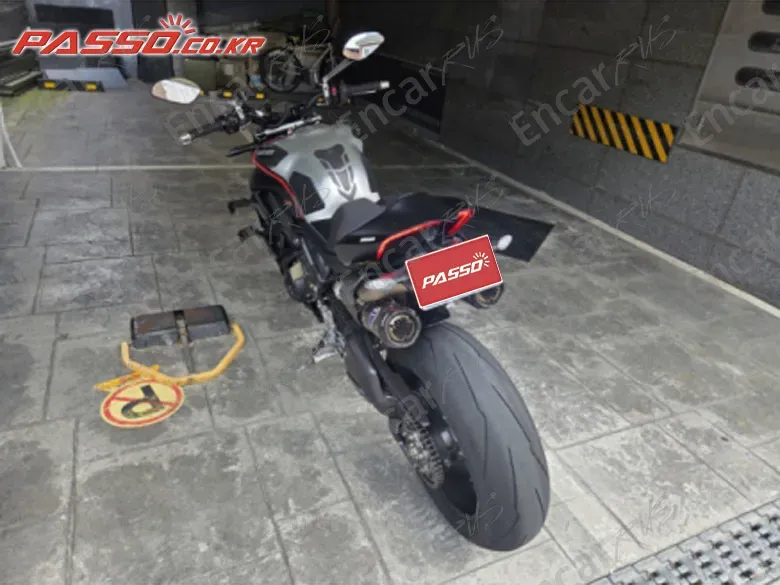 Ducati Streetfighter V4 Sp - фото 2
