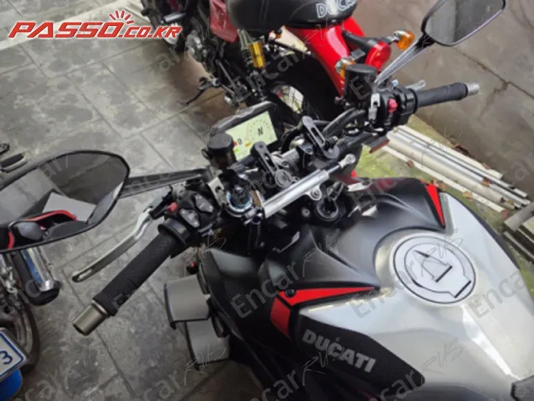 Ducati Streetfighter V4 Sp - фото 3