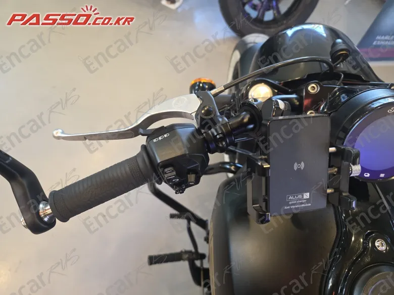 Indian Scout Bobber - фото 3