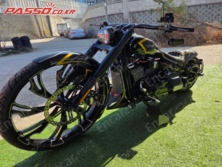 HARLEY-DAVIDSON BREAKOUT 114 - фото 1