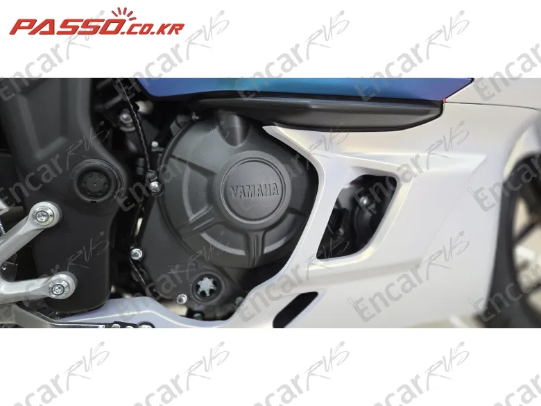 YAMAHA YZF R3 - фото 4