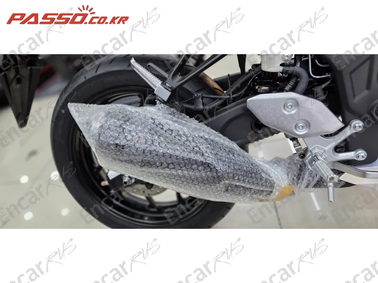 YAMAHA YZF R3 - фото 6