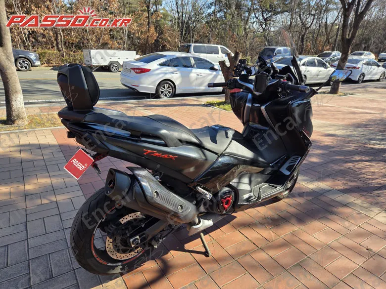 YAMAHA T MAX DX - фото 4