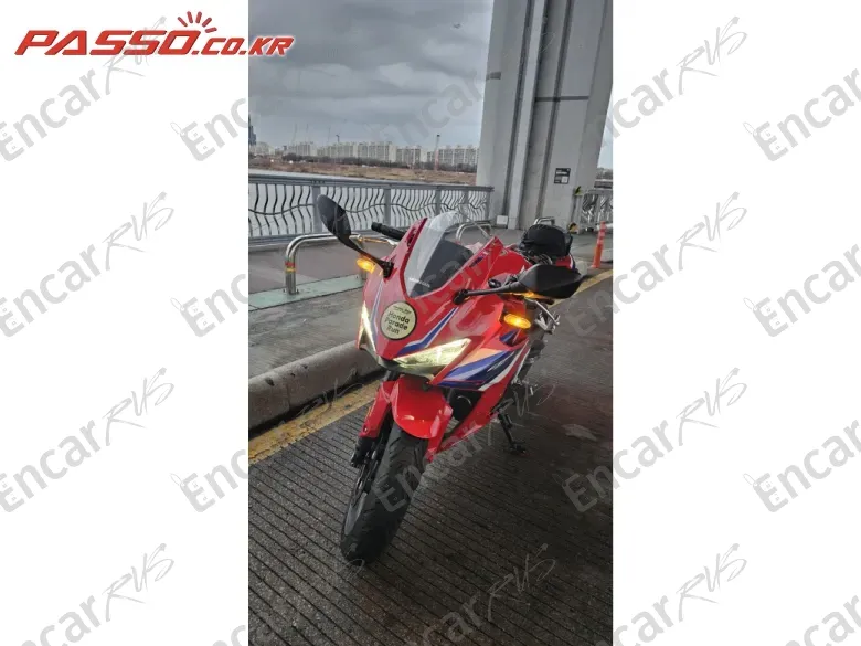 HONDA CBR 500 R - фото 1