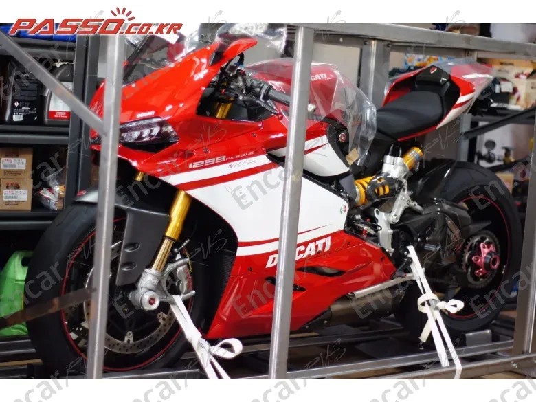 DUCATI 1299 PANIGALE S - фото 1