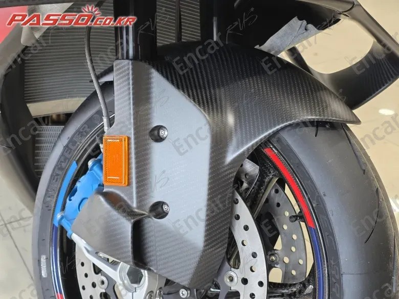 Bmw M 1000 Rr - фото 5