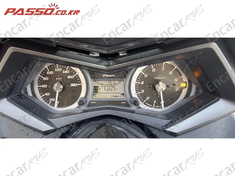 YAMAHA T MAX 530 - фото 4