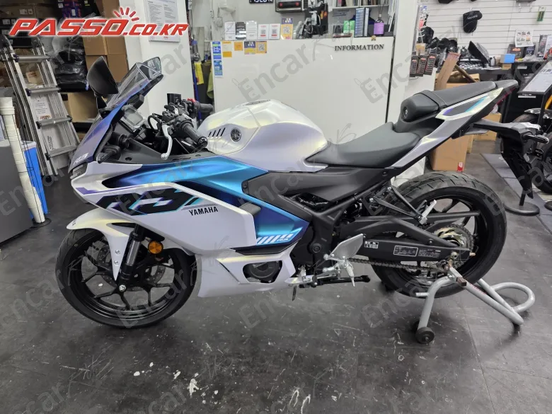 YAMAHA YZF R3 - фото 1