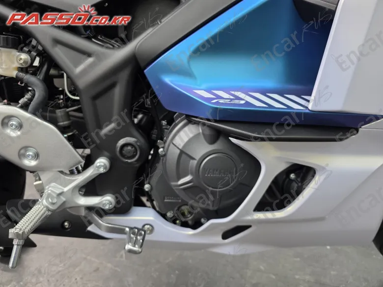 YAMAHA YZF R3 - фото 4